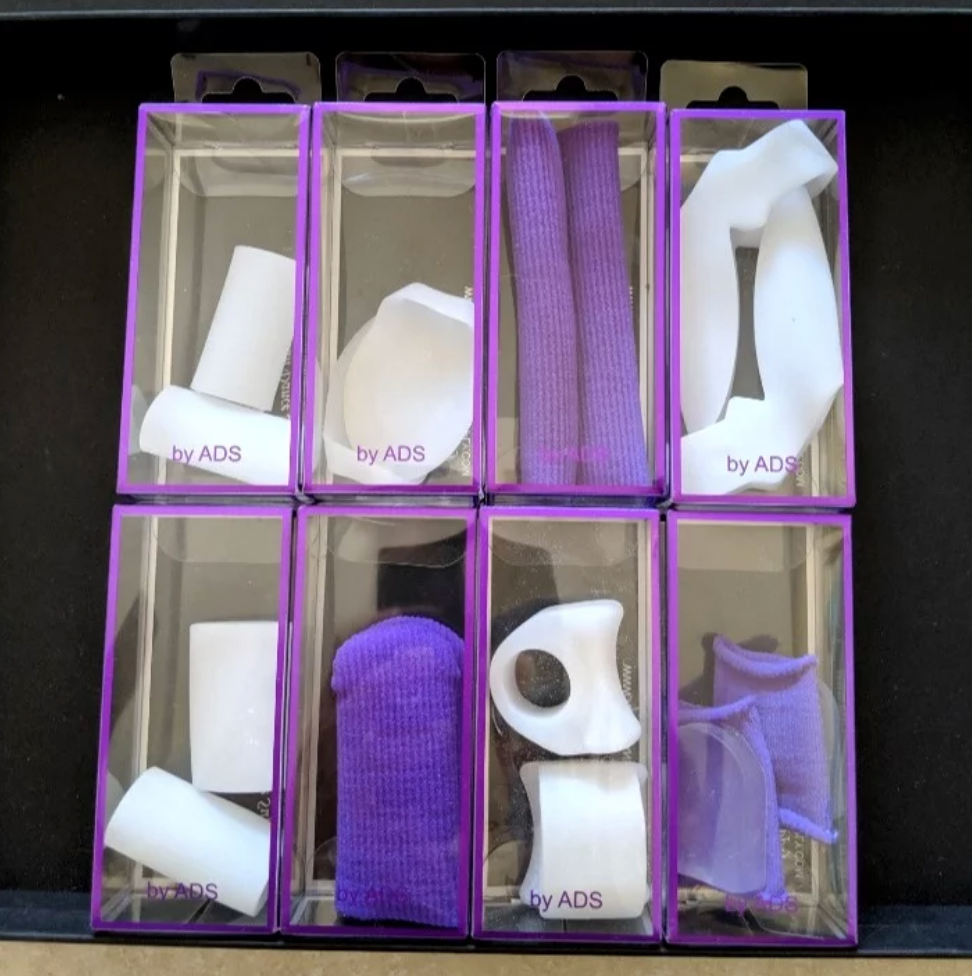 ADS083 (Bunion Guard with Hole Spacer)